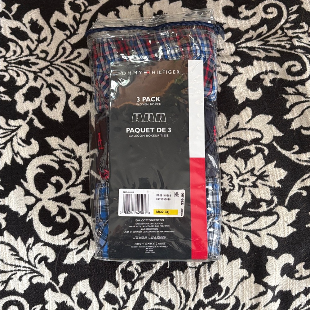 Three pack of Tommy Hilfiger woven boxer, shorts size medium - Picture 2 of 6